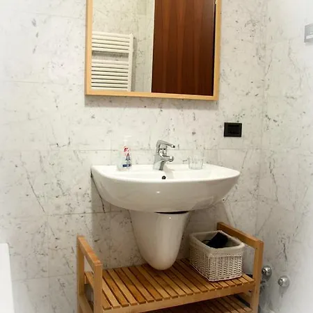 La Tana Apartment *